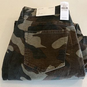 American Eagle Camo Mom Jean-NWT Sz 14 (32w)